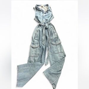 Universal Thread Cargo Jumpsuit with wide Legs Size 8